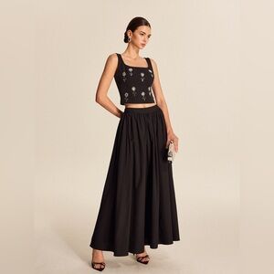 Commense Black Crystal Floral Crop Top NWT Women’s Size S